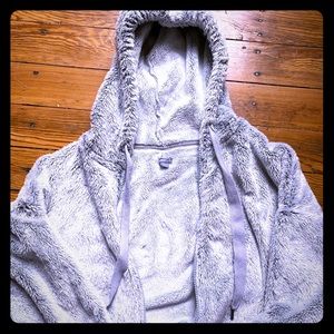 Women’s zip up sweater